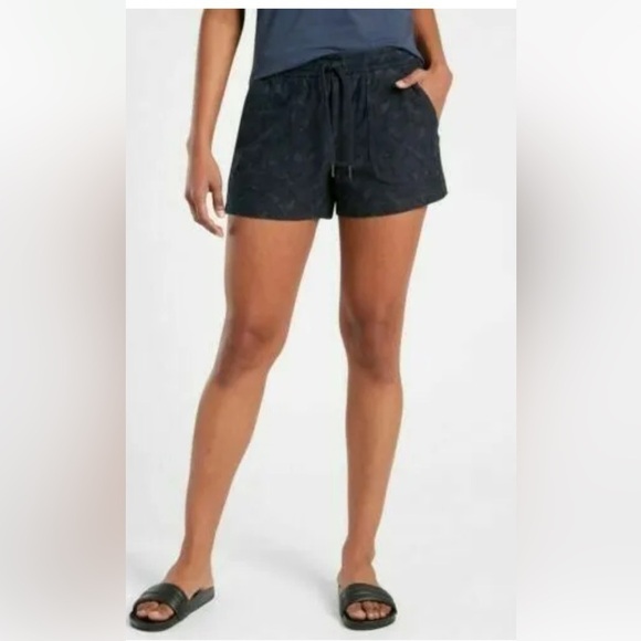 Athleta-12-Blue camo farallon shorts-elastic waistband with drawstring. - Picture 1 of 16
